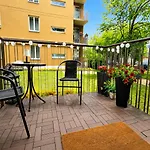 Apartment Center Bright *