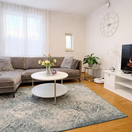 Center Bright Apartment