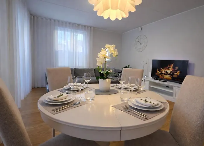 Center Bright Tallin